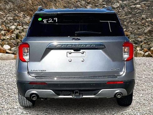 Used 2021 Ford Explorer Limited w/ Equipment Group 301A image 4