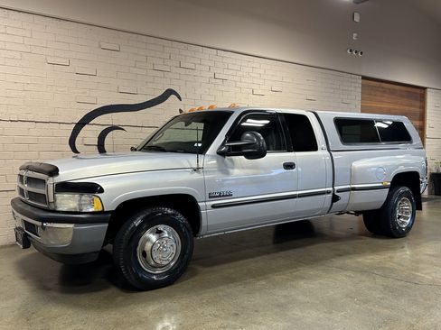 Used 1999 Dodge Ram 3500 Truck 2WD Quad Cab image 10