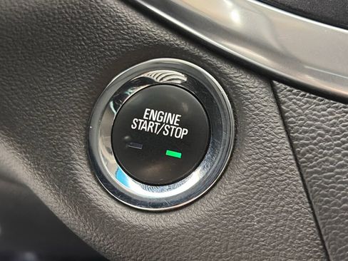 Used 2019 Chevrolet Impala LT FWD image 23