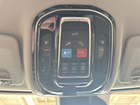 Used 2023 Jeep Grand Cherokee L Summit w/ Advanced Protech Group IV image 43