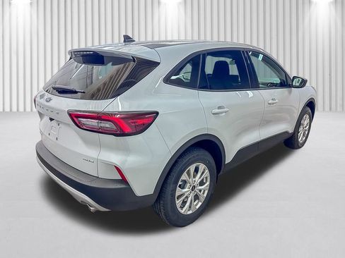 New 2026 Ford Escape Active w/ Cold Weather Package AWD/4WD image 5