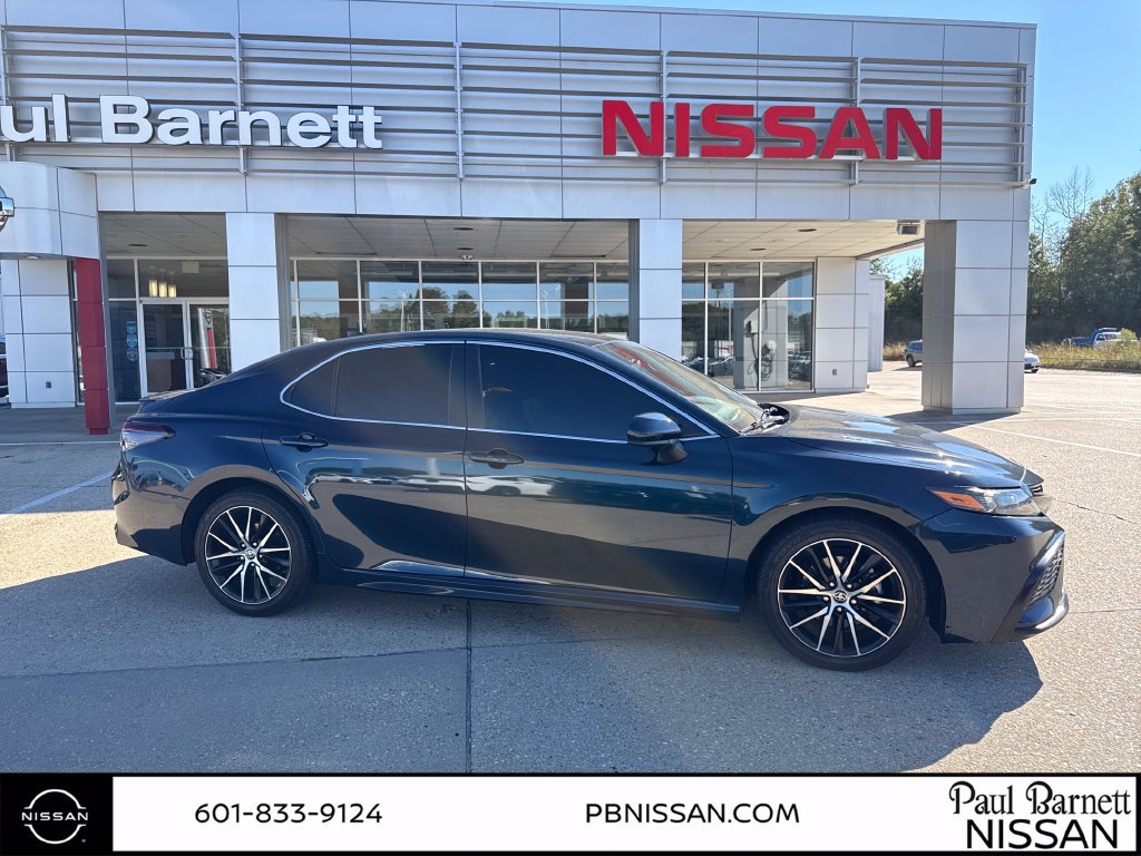 Used 2021 Toyota Camry SE FWD image 12