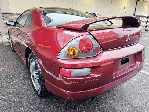 Used 2005 Mitsubishi Eclipse GTS image 3