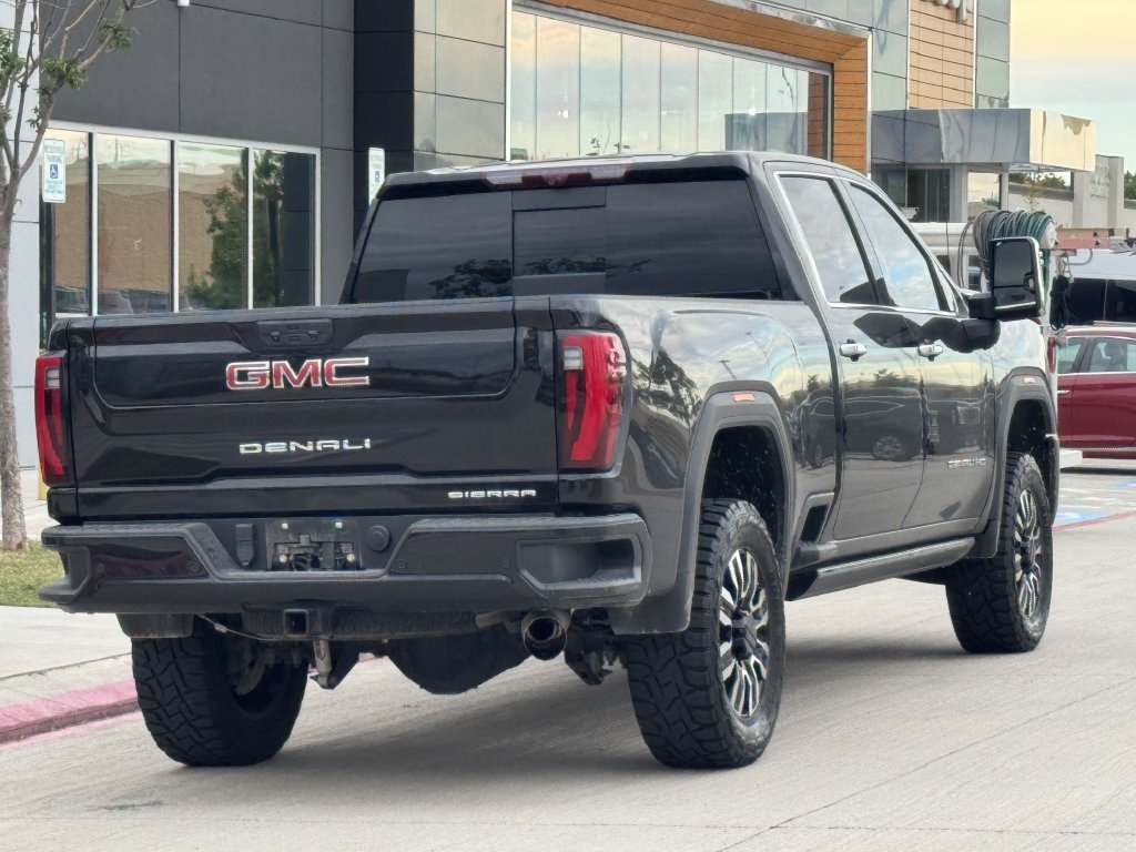 Used 2024 GMC Sierra 2500 Denali w/ Denali Reserve Package AWD/4WD image 4