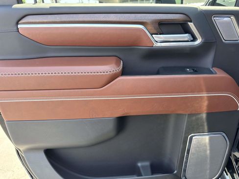 New 2025 GMC Sierra 2500 Denali Ultimate w/ Max Trailering Package image 24