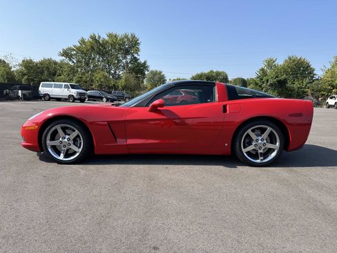 Used 2007 Chevrolet Corvette Coupe w/ Preferred Equipment Group image 18