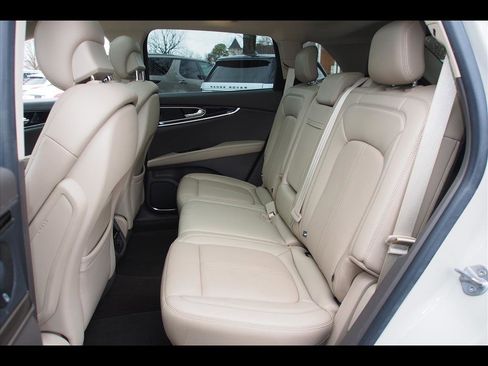 Used 2021 Lincoln Nautilus Reserve w/ Equipment Group 201A image 22