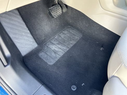 Used 2025 Volkswagen Atlas SE image 15