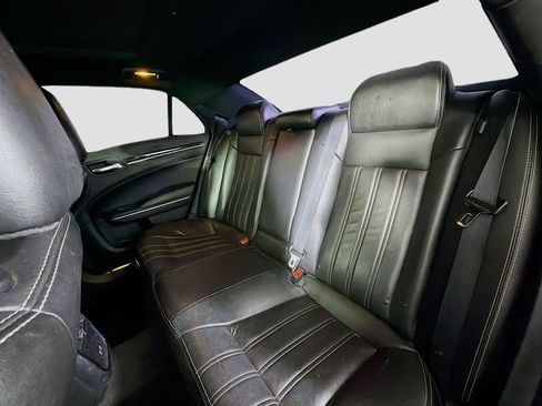 Used 2018 Chrysler 300 S w/ 300S Premium Group RWD image 23