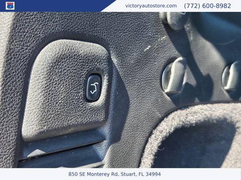 Used 2016 Jeep Grand Cherokee SRT image 84