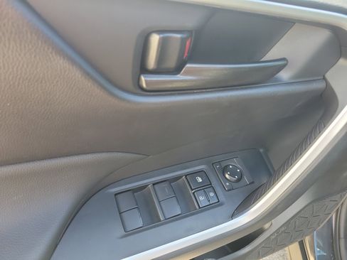 Used 2024 Toyota RAV4 LE FWD image 22
