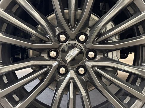 New 2025 Cadillac Escalade ESV Sport Platinum image 13