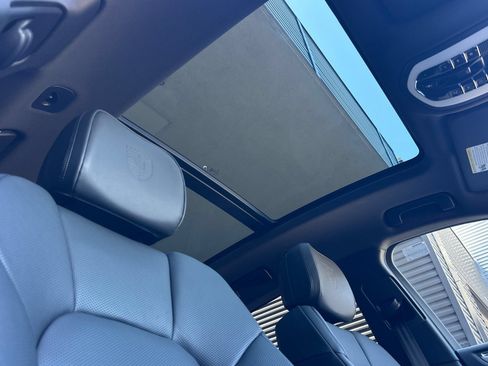 New 2026 Porsche Macan AWD/4WD image 19