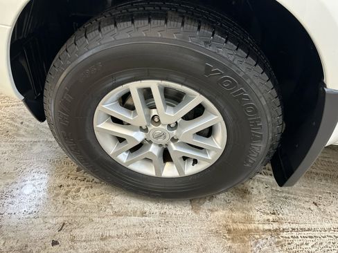 Certified 2020 Nissan Frontier SV image 11