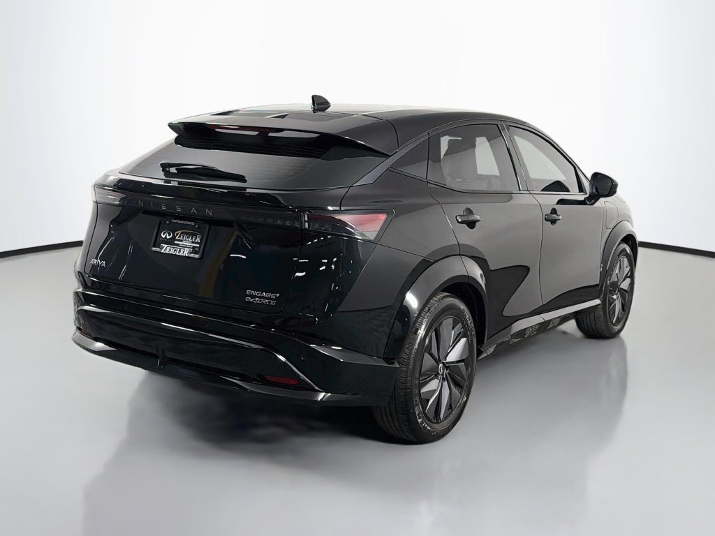 Used 2024 Nissan Ariya AWD image 7