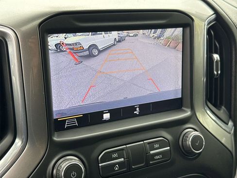 Used 2019 Chevrolet Silverado 1500 LT Trail Boss AWD/4WD image 13