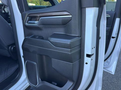 Used 2023 Chevrolet Silverado 1500 RST w/ Rally Edition image 13