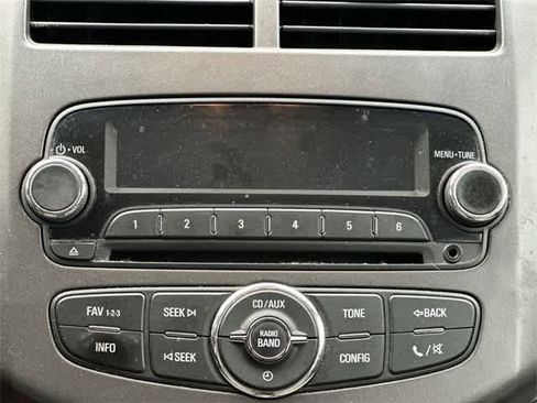 Used 2012 Chevrolet Sonic LT image 10