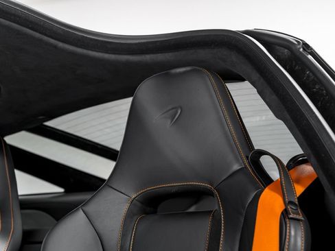 Used 2026 McLaren 750S RWD image 18