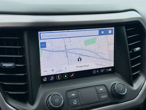 Used 2023 GMC Acadia AT4 image 13