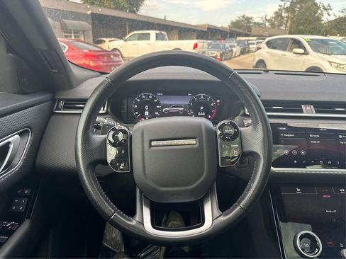 Used 2019 Land Rover Range Rover Velar S image 30