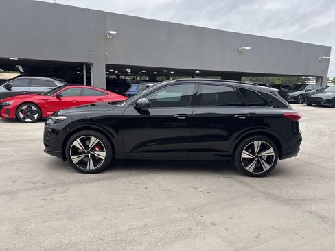 New 2026 Audi SQ5 Premium Plus AWD/4WD image 9