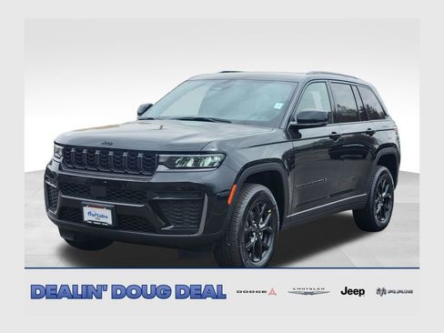New 2026 Jeep Grand Cherokee Altitude AWD/4WD image 1