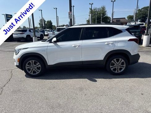 Used 2021 Kia Seltos S AWD/4WD image 5