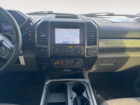 Used 2020 Ford F350 XLT w/ XLT Premium Package image 11