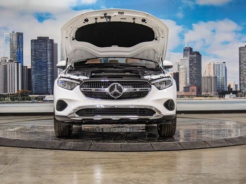 New 2026 Mercedes-Benz GLC 300 4MATIC image 4