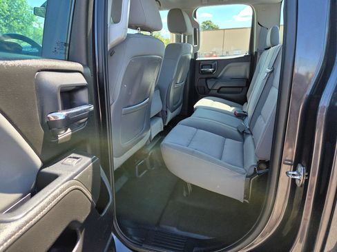 Used 2018 Chevrolet Silverado 2500 W/T AWD/4WD image 13