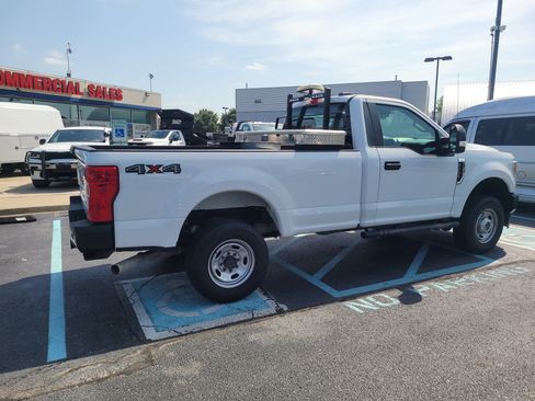 Used 2020 Ford F250 XL w/ Power Equipment Group AWD/4WD image 3