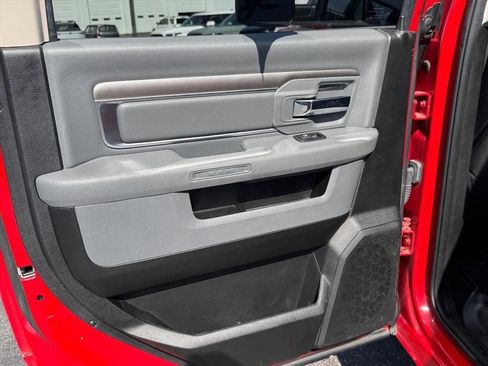 Used 2019 RAM 1500 Warlock AWD/4WD image 17