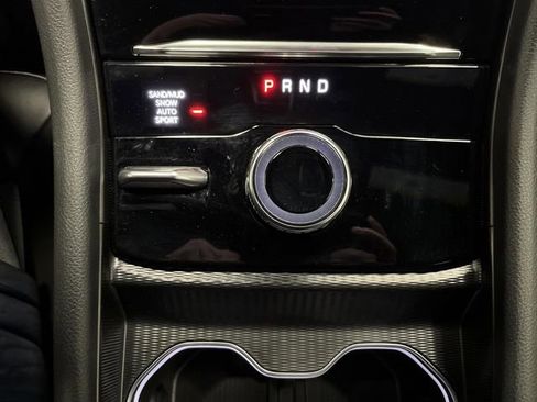 Used 2024 Jeep Grand Cherokee Limited w/ Black Appearance Package image 23