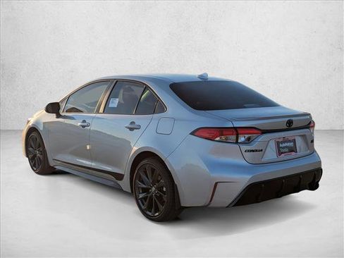 Used 2026 Toyota Corolla SE image 7