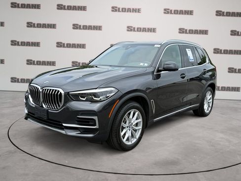Certified 2022 BMW X5 xDrive40i w/ Premium Package AWD/4WD image 1