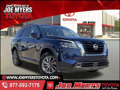 Used 2025 Nissan Pathfinder SV