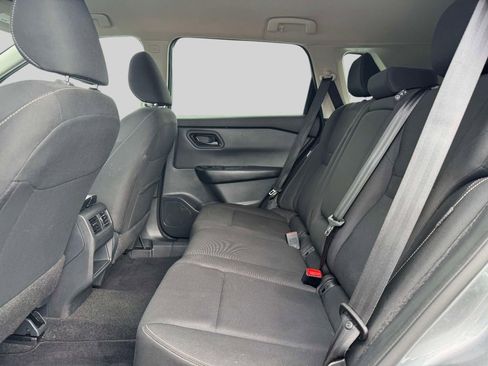 Used 2025 Nissan Rogue S FWD image 11