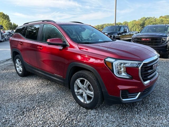 Used 2024 GMC Terrain SLE w/ Driver Convenience Package AWD/4WD image 7