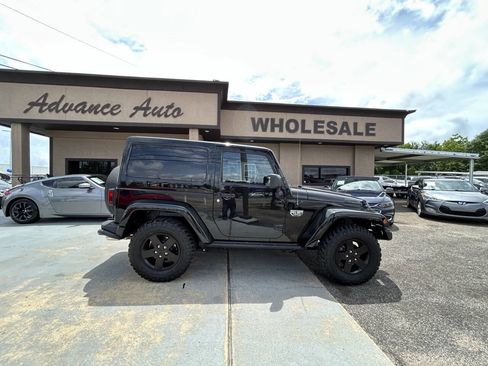 Used 2012 Jeep Wrangler Rubicon AWD/4WD image 1