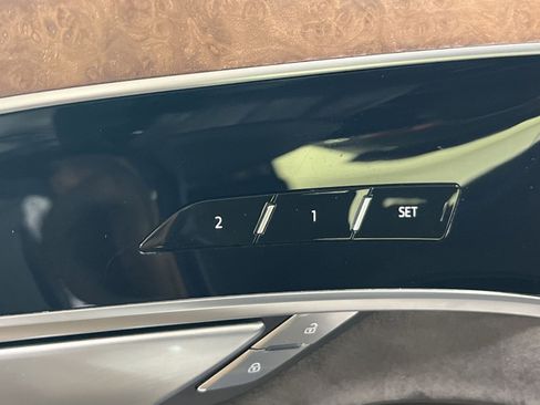 Used 2021 Audi A8 L 4.0T w/ Luxury Package image 32