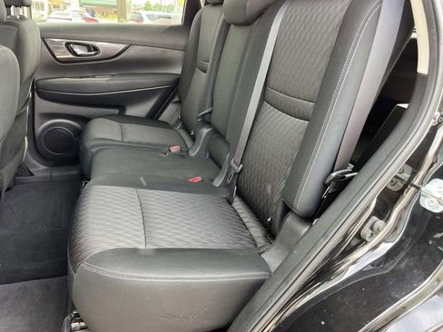 Used 2019 Nissan Rogue SV FWD image 19
