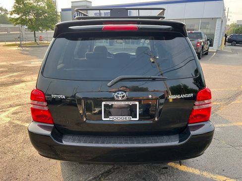 Used 2003 Toyota Highlander 2WD w/ Quick-Order Pkg image 7