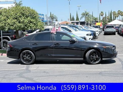 Certified 2025 Honda Accord SE image 4