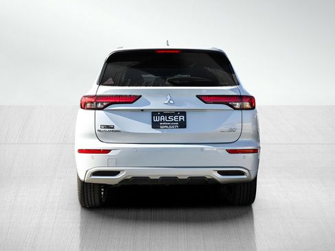 New 2025 Mitsubishi Outlander SEL image 5