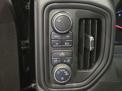 Certified 2024 Chevrolet Silverado 1500 Custom image 27