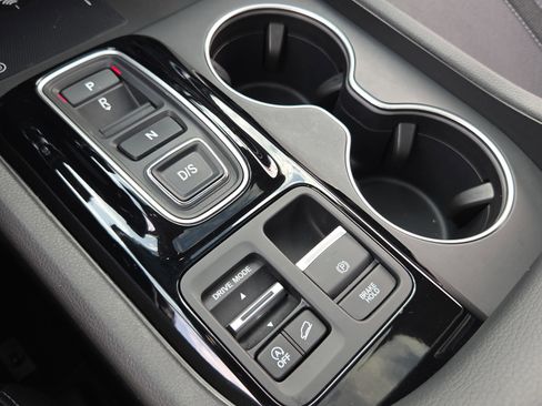 Used 2025 Honda Pilot Touring image 30