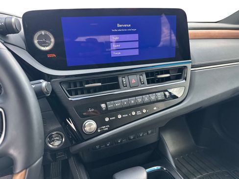 Certified 2025 Lexus ES 300h Ultra Luxury w/ Accessory Package (Z1) FWD image 24