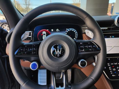 New 2026 Maserati Grecale Modena image 21