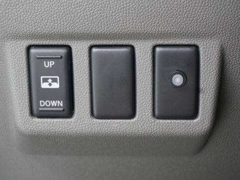 Used 2006 Nissan Titan XE w/ (W04) Preferred Pkg RWD image 17